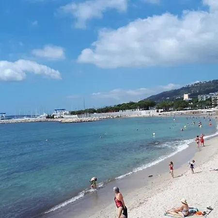 Port Azur ואלאוריס