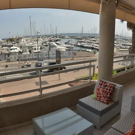 דירה Port Azur